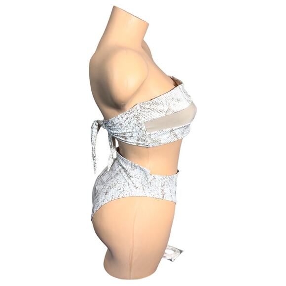 PilyQ Color Block Bandeau (D) and High Waist Cheeky Bikini Bottom (M) in Cobra - Picture 11 of 16